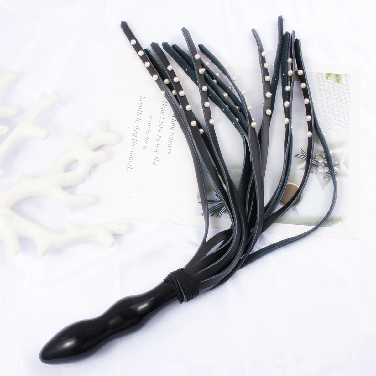 Neuer Glas-Dildo Analsex-Plug Lederpeitsche fr Paare SM Flogger Sklaven-Arsch Analkette Kniginnen-Peitsche Neuer Glas-Dildo Analsex-Plug Lederpeitsche fr Paare SM Flogger Sklaven-Arsch Analkette Kniginnen-Peitsche