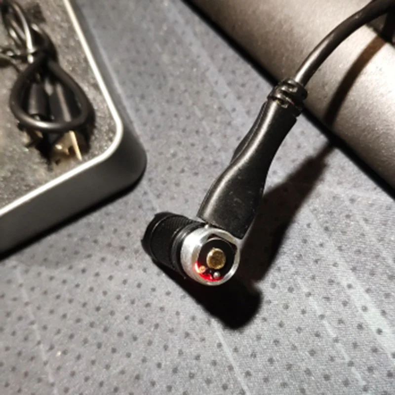 Карманный миниатюрный светодиодный фонарик, портативный водонепроницаемый супер-яркий брелок с зарядкой от USB, светодиодный фонарик с аккумулятором