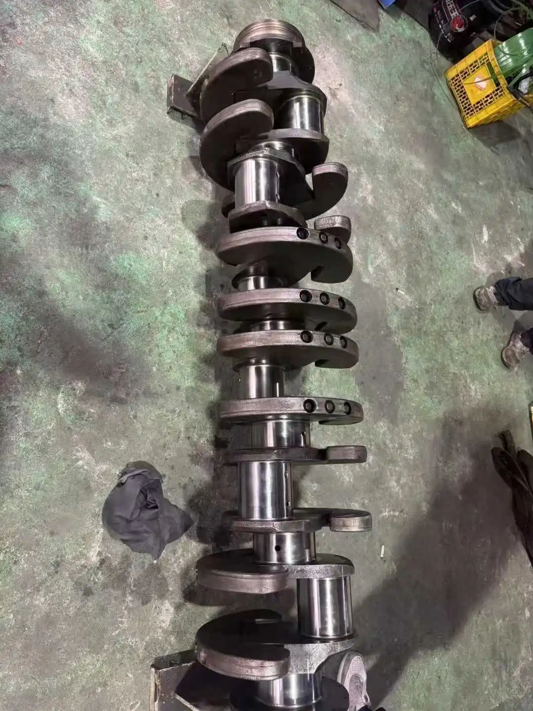 The Engines of the  Cranes Are OM502LA, OM501LA, OM502LA, OM906LA, OM904LA and OM926LA. the Components Include