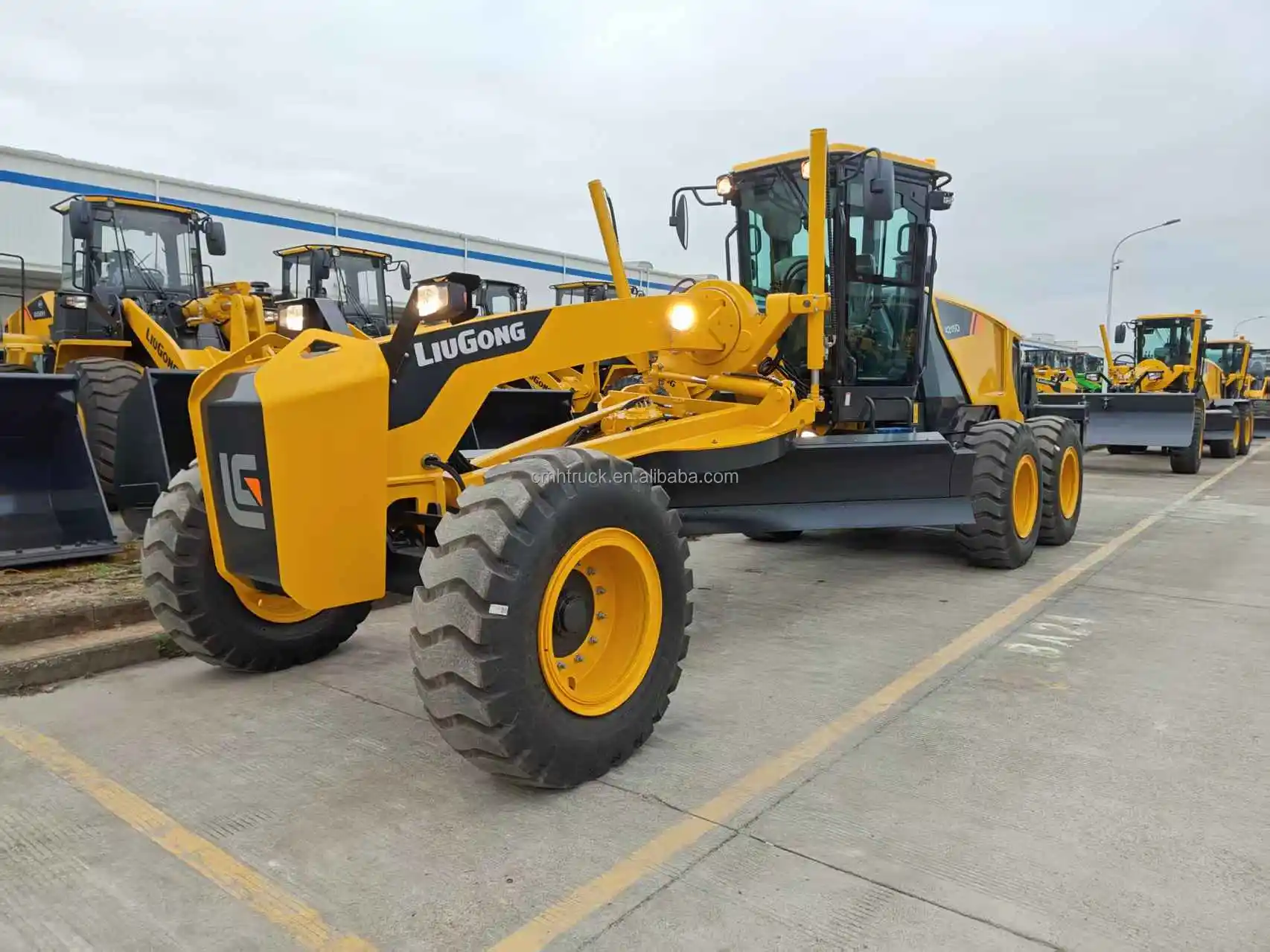 diesel powered with ripper leveler with ripper-2