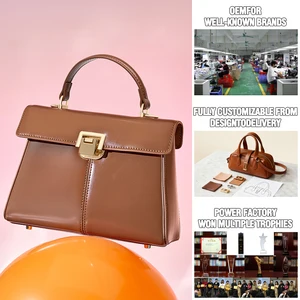 Women's Custom High Quality Genuine Leather Vintage Waterproof Crossbody Handbag with Cover Closure Designer Luxury Travel Bag
