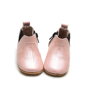 Babyhappy China Supplier Skidproof Shoes Mix Sizes Popular Soft Soles Fancy Leather Baby Boots