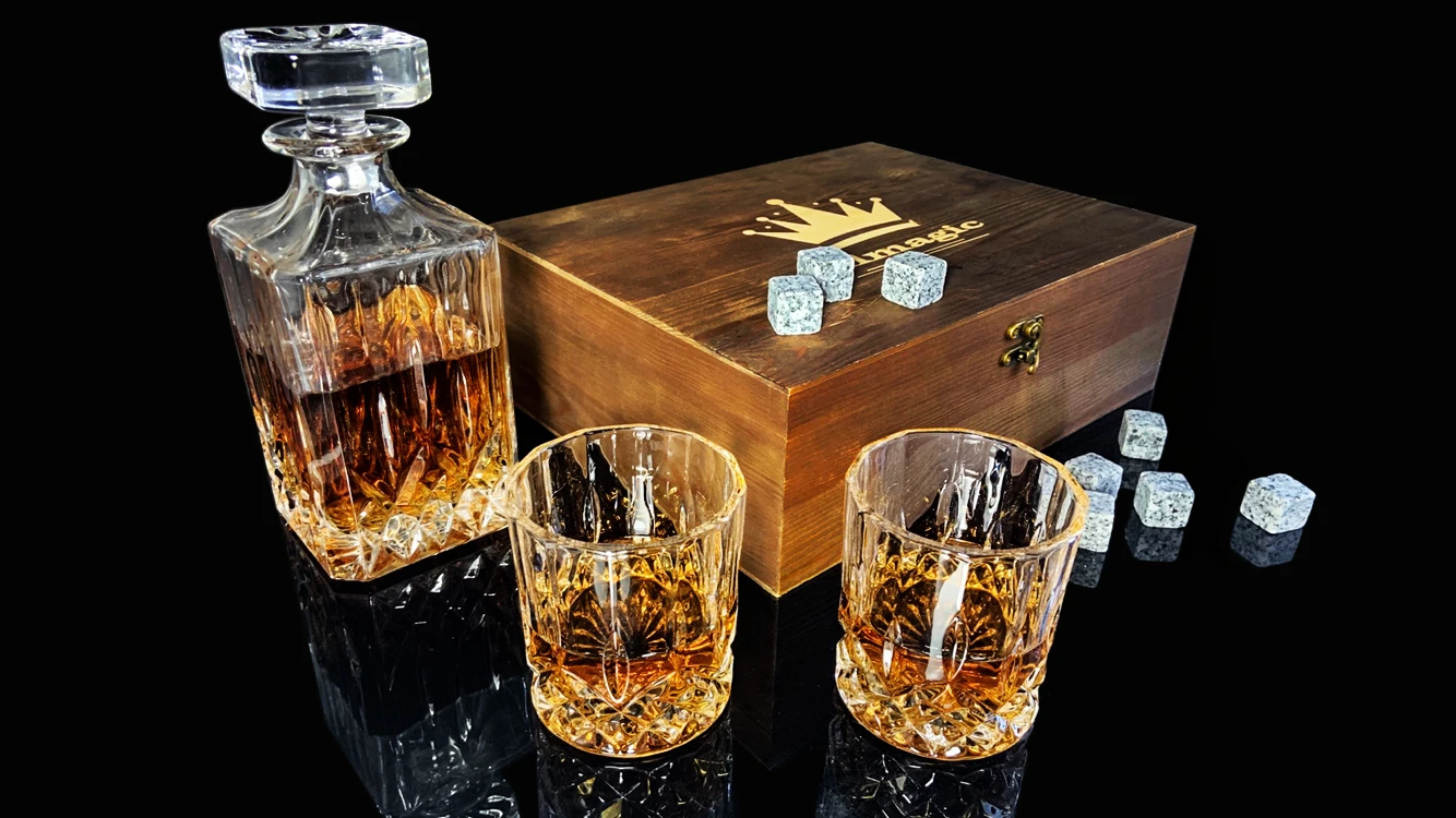 Custom Top Selling Food Grade Certificated Whiskey Decanter Gift Set Of 8 Whiskey Stone And 2