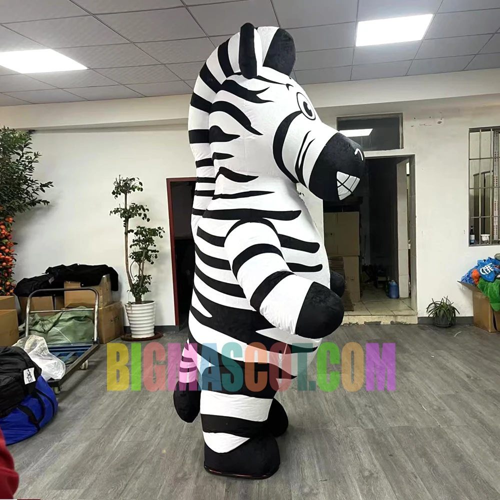 Inflatable Cartoon Mascot Costume Horse and Zebra From the City Parade Events Colorful PVC Balloon for Party Usage