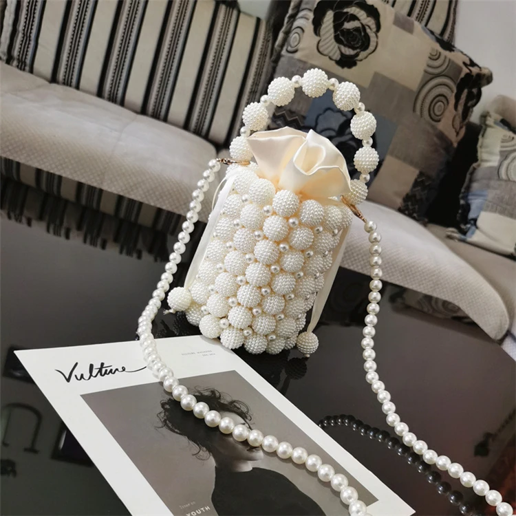 Designer Beaded Pearl Bags Available for Retail Sale - China Pearl and  Sparkling price