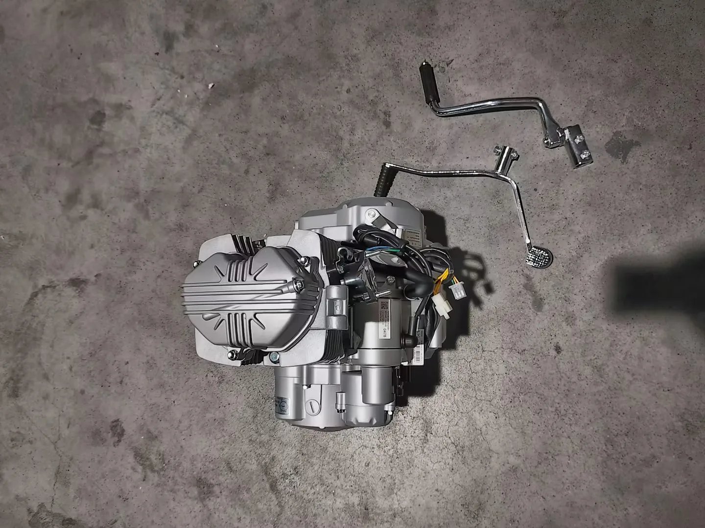 OEM Motorcycle Loncin 200cc Engine Assembly Air-Cooled 4-Stroke CG200cc Engine Spare Parts for Three-Wheeled Tricycle Suppliers