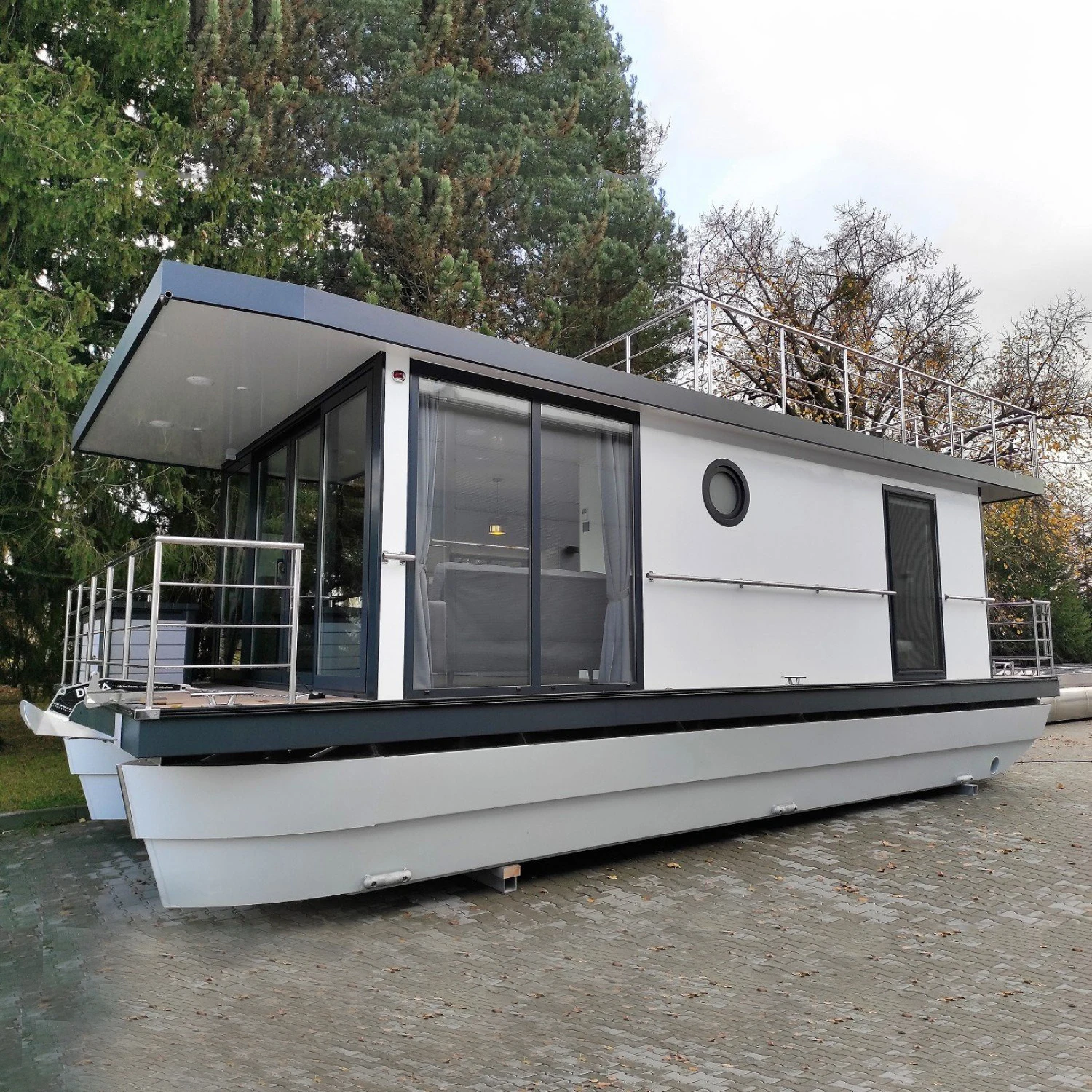 Wholesale Luxury Large House Boat High Quality With Basic Furniture For