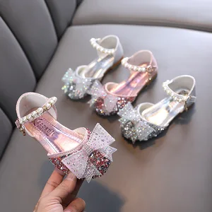 Latest Design Girls Wedding Shoes Wholesale Pearl Rhinestone Shoe Bow for Children Pink and Silver Princess Kids' Sandal Bulk