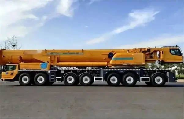 XCA130L8C_1 High Efficiency 130Ton Lifting Machinery Mobile Truck Cranes All Terrain Crane