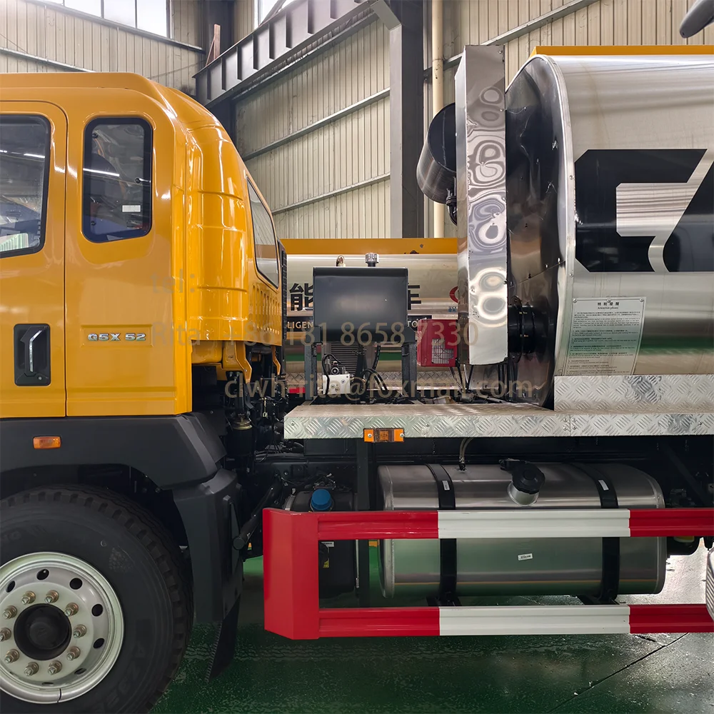 product 10 tons asphalt distributor truck is used for paving urban roads road paver asphalt distributor truck machine-3
