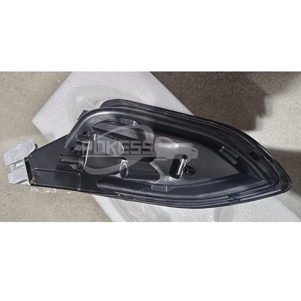 Fog Lamp Ford Edge FT4Z13200A FT4B13D272AC Right F — 3