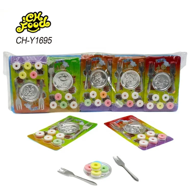Wholesale New China Cheap Plastic Kitchen Tableware Plates and Forks Toy with Whistle Tablet Fruit Flavor Candies for Kids