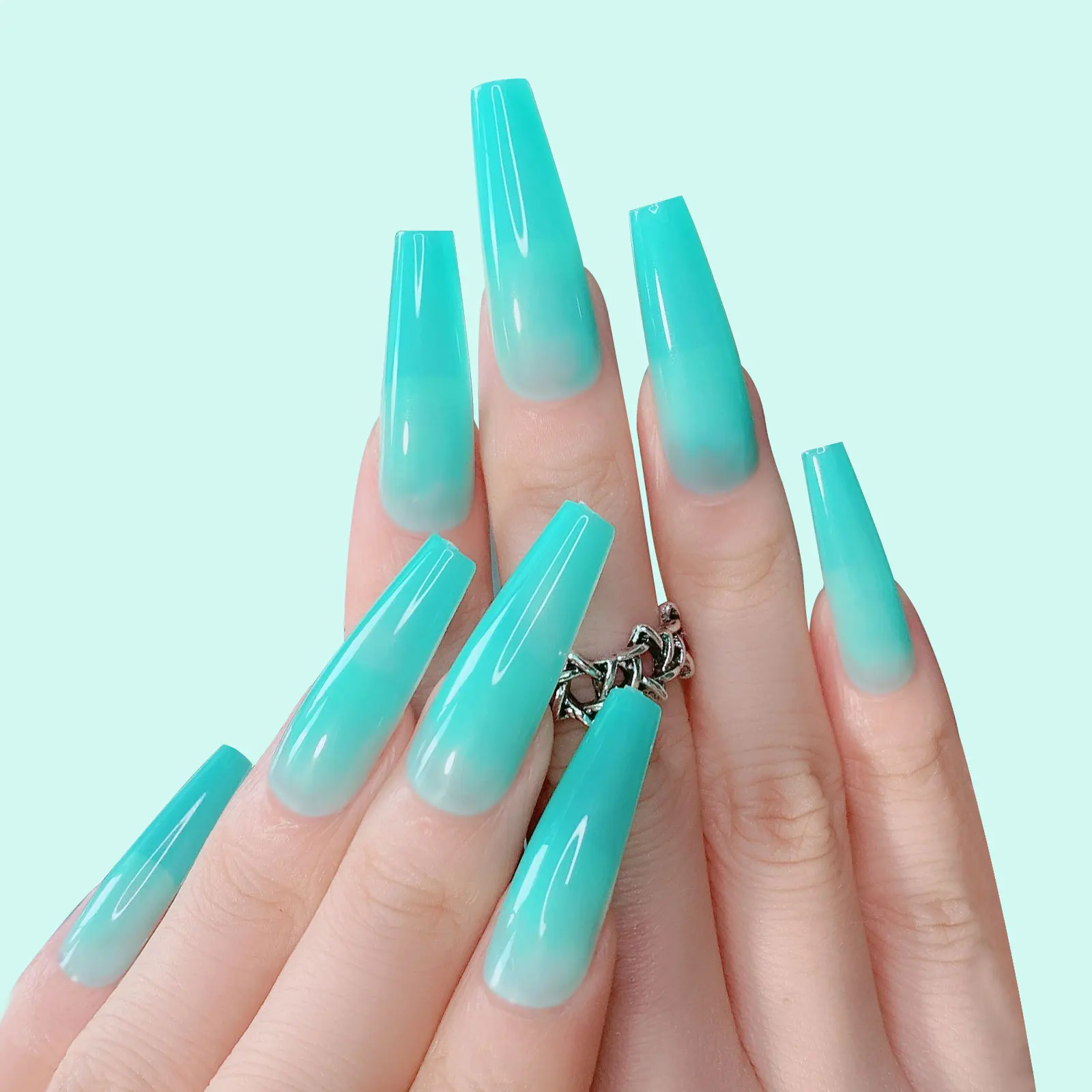 wholesale-acrylic-artificial-nails-handmade-press-on-nails-customized