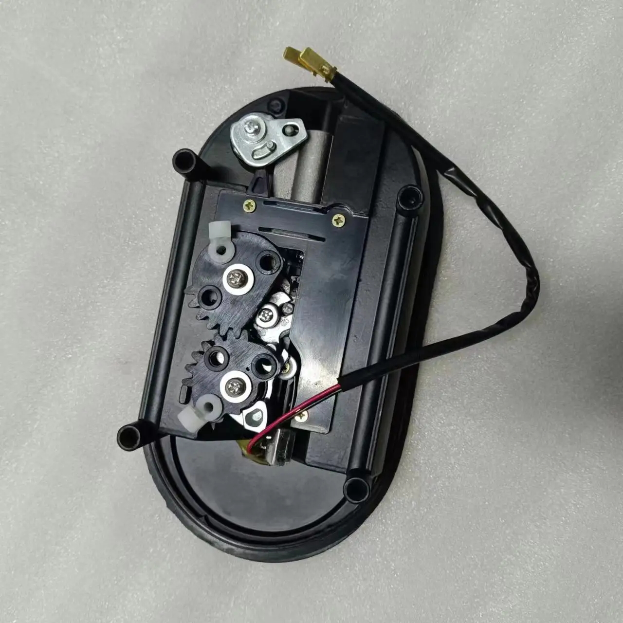 Chineses Factory Price Bus Spare Parts Bus Auto Door Lock Kinglong Bus Luggage Door Lock for Yutong