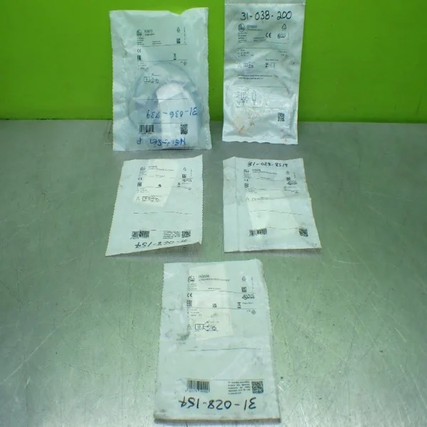 Original Brand New IY5036 5PCS SENSOR LOT 3xIY5036, IE5027, 07H200 for PLC