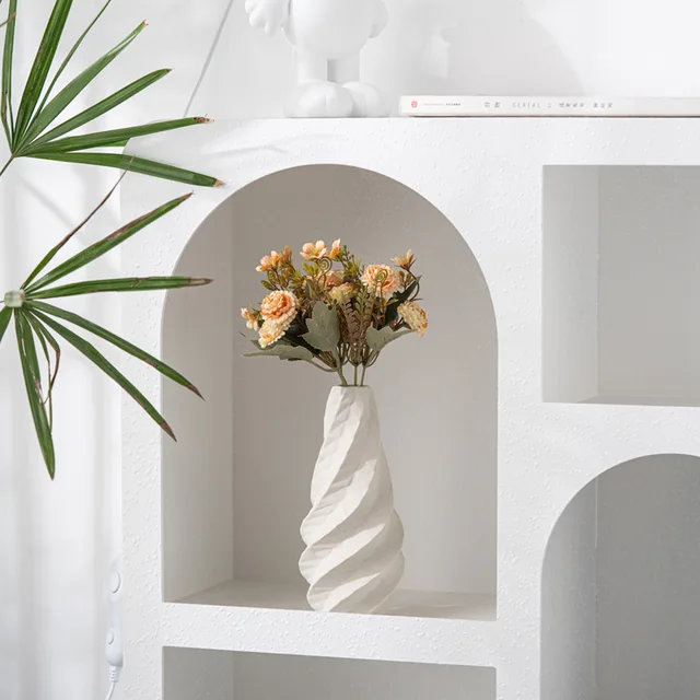 2024 Spiral shape Floral Vases Desk Decoration Porcelain Flowers Arrangement Modern Home Decor Ceramic Vase