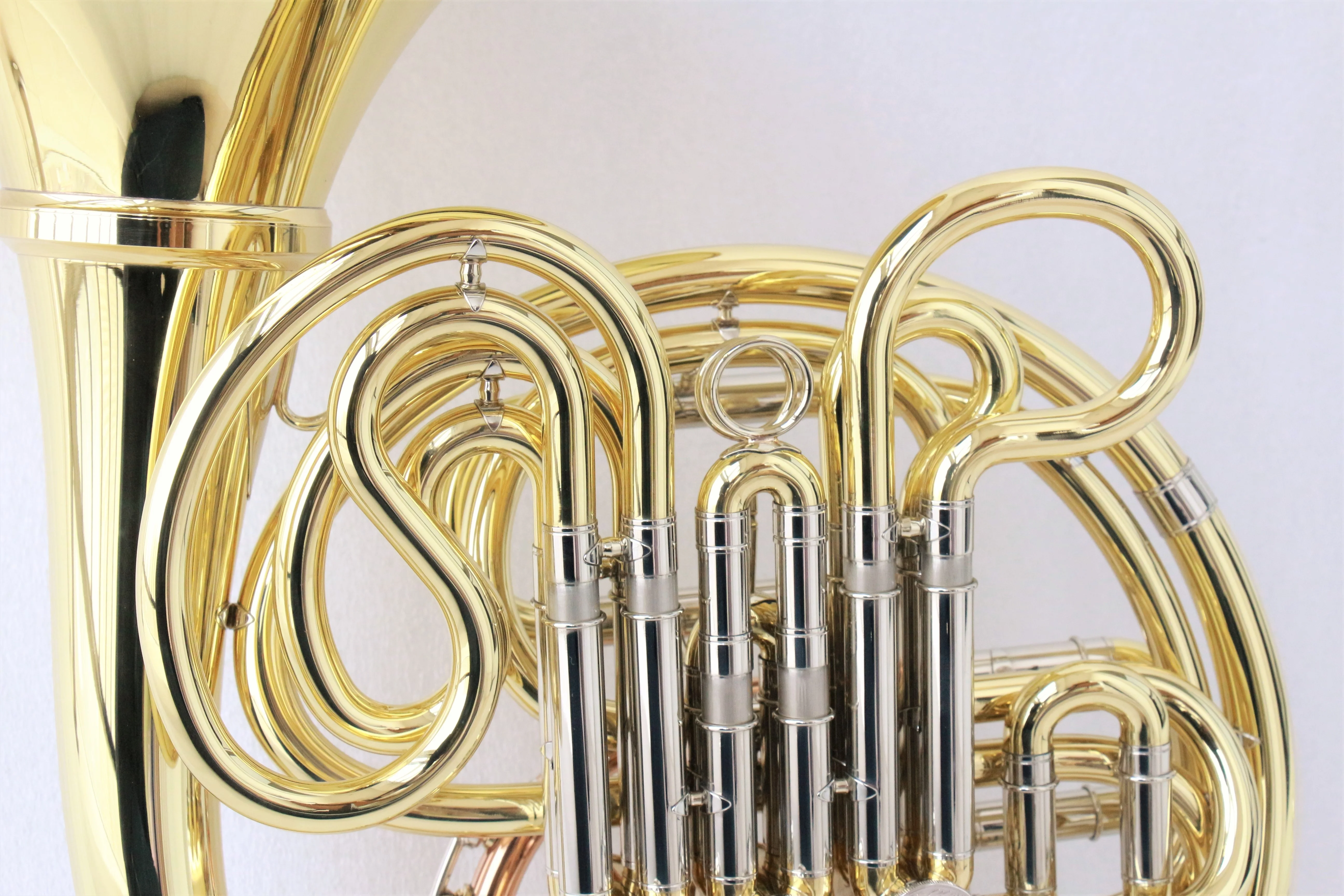 Famous Brand Copy Professional Double French Horn 103 Type Gold Lacquered 4 Key