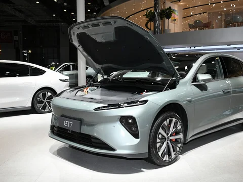 In Stock Nio Et7 Weilai Ev Car Long Range 675km High Speed Ev ...