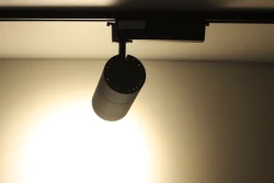 Светодиодный Трековый светильник высокой яркости, 30 Вт, 2/3 проводов, монтируемые точечные светильники, магнитный COB светодиодный Трековый светильник для коммерческого освещения