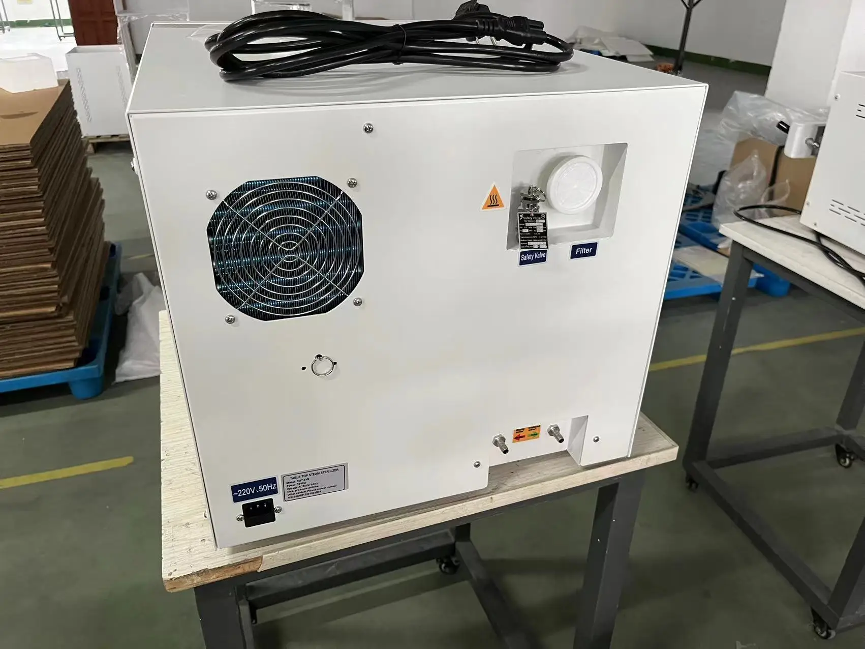 Highest Cost-effective Table Top Steam LCD Display 12/18/23LSterilizer With Pulse-vacuum System manufacture