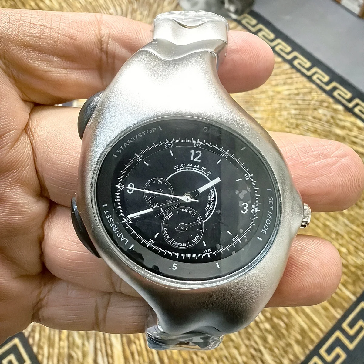 Retro Y2K Crash Melting Twisted Quartz Watch for Men