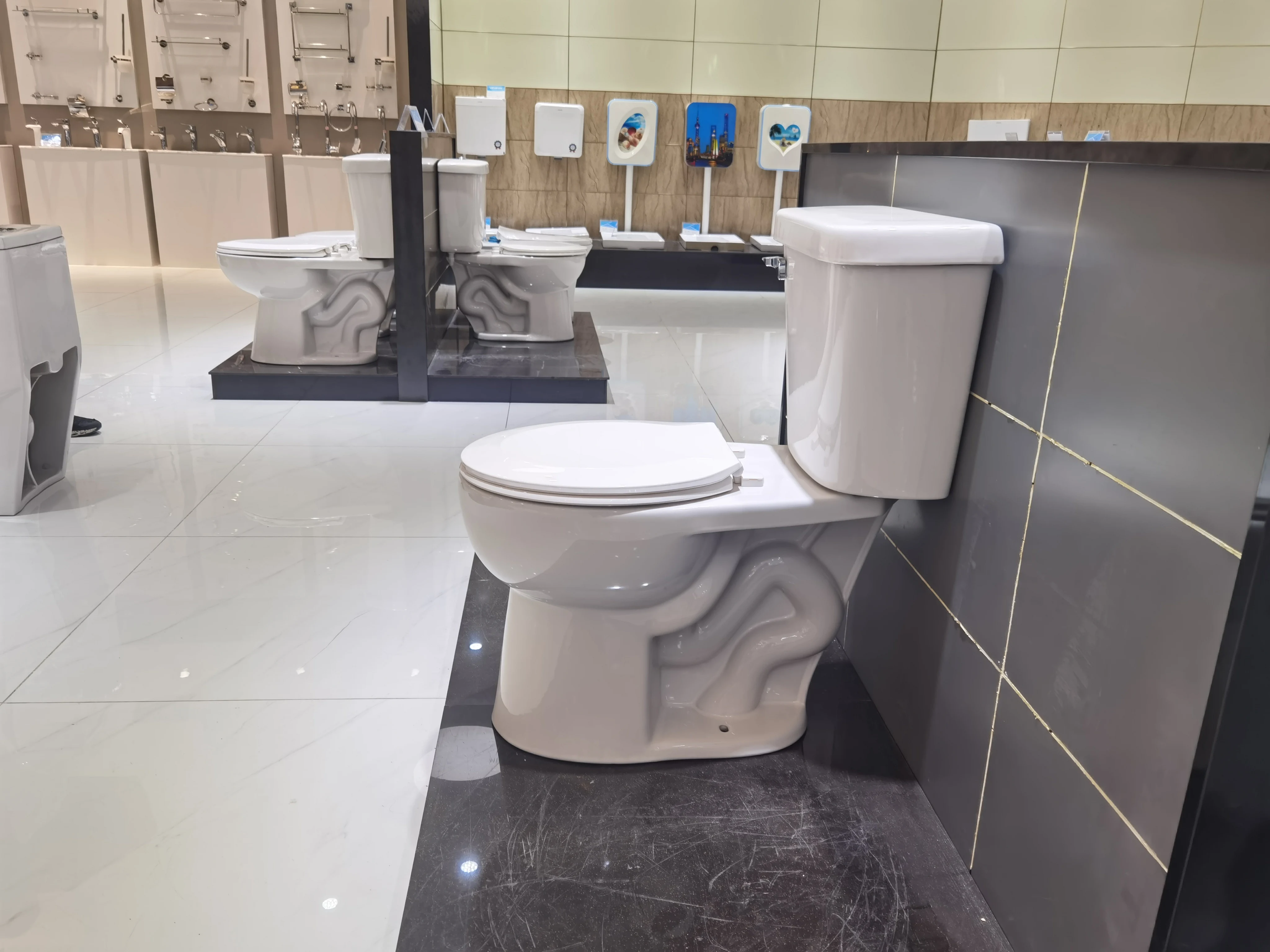 Chazhou Siphon 2pcs Toilet Bowl Floor Mount S-trap Commode Bathroom Porcelain Flush Inodoro Toilets manufacture