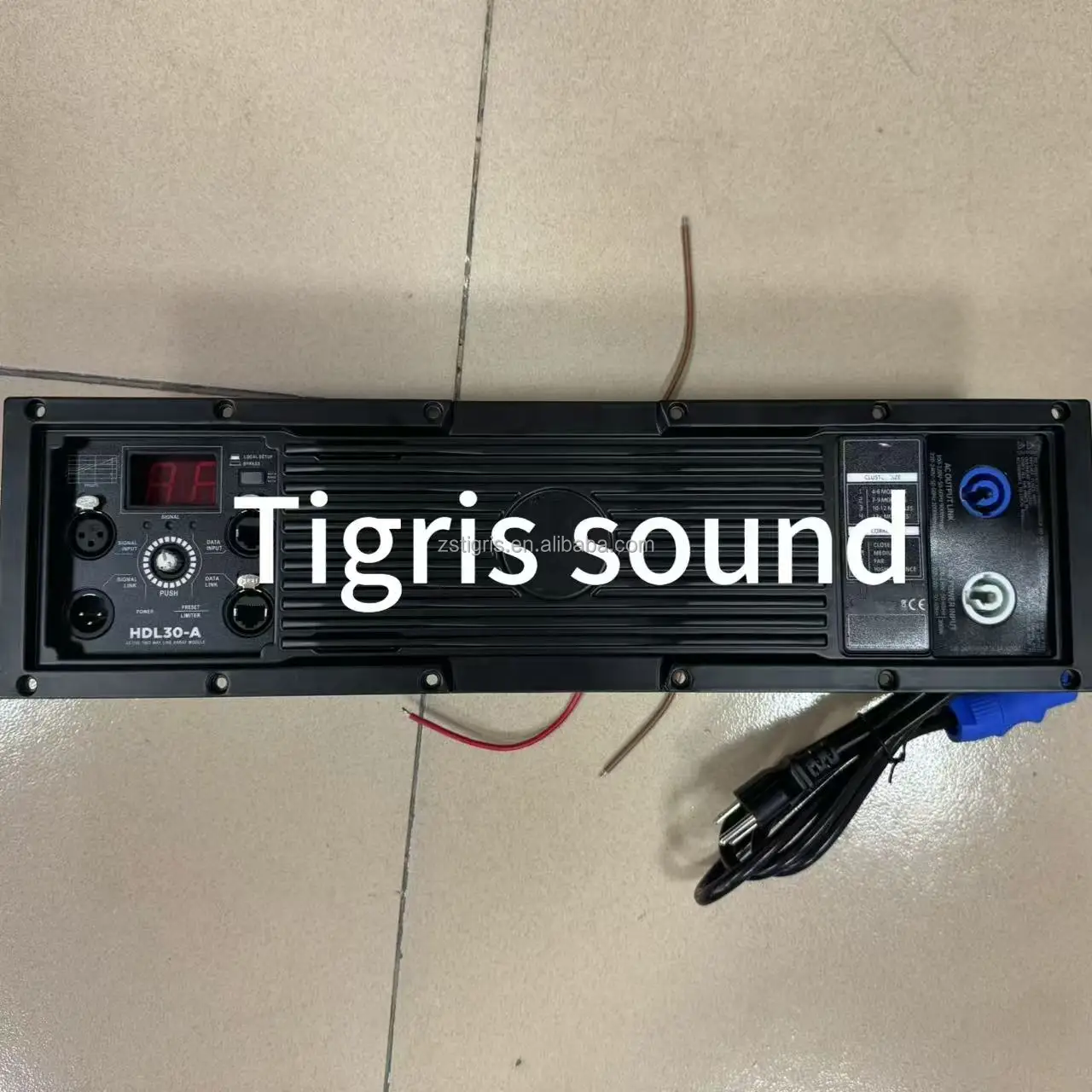 Audio Amplifier Mould for HDL 30-A Line Array Speakers  Rcf Line Array Speaker High Power DSP Audio Amplifier