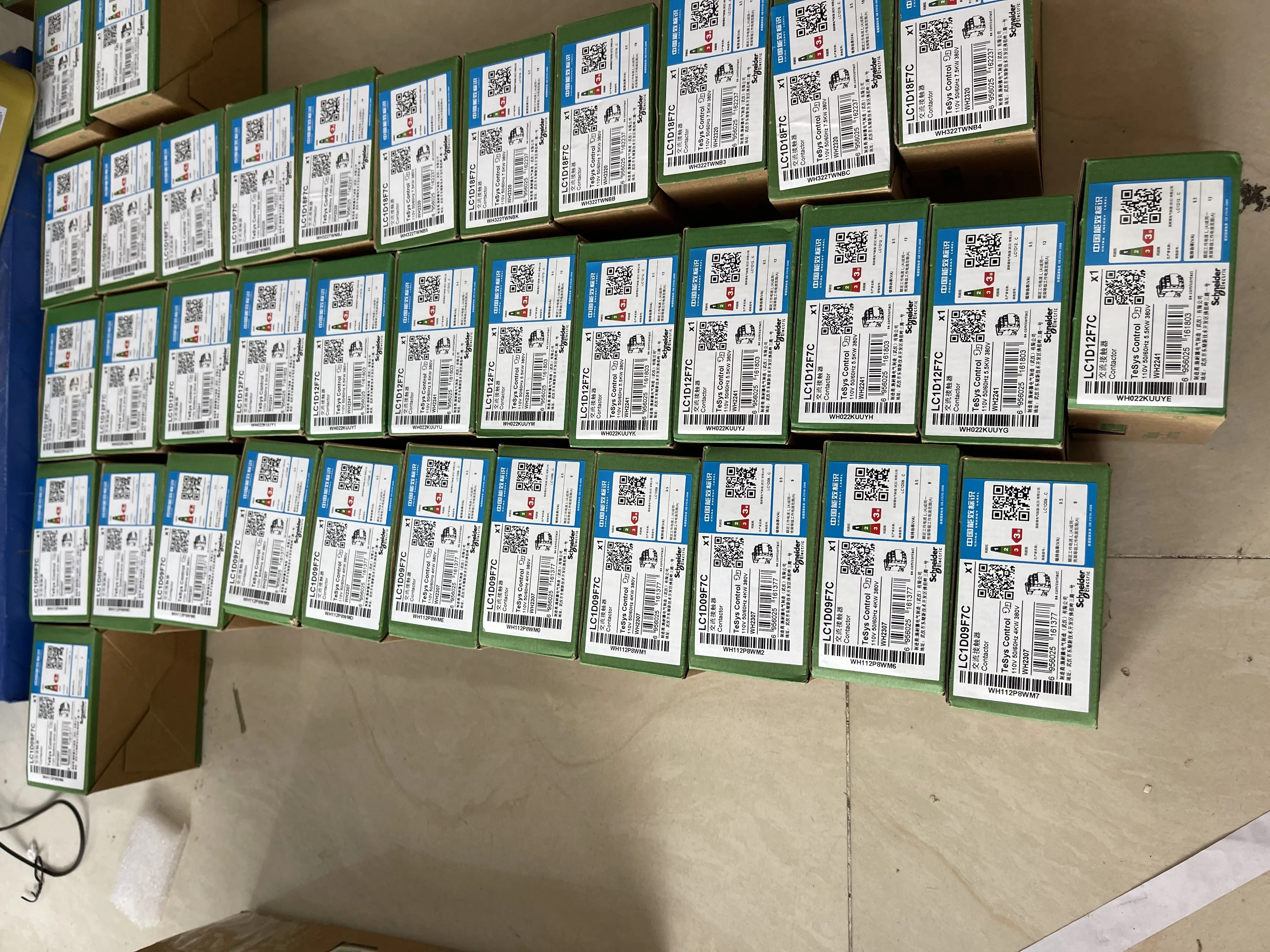 Schneider Contactor LC1D18F7C LC1D09F7C LC1D12F7C