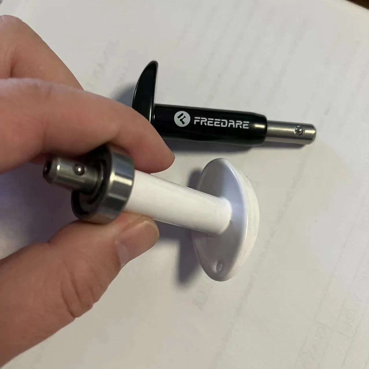 Harayaa Outil Démontage Roulements 608 Pour Patins à Roulettes Et Skateboard - Acier Inoxydable, Compact, 5x7cm