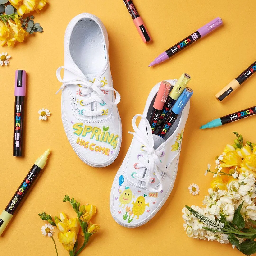 X1008-2 Custom Journal PC-3M Posca Acrylic Paint Marker Pen Art