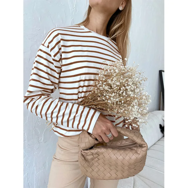 2023 European And American Spring Leisure Loose Versatile Contrast Color Round Neck Long Sleeved Striped T-shirt
