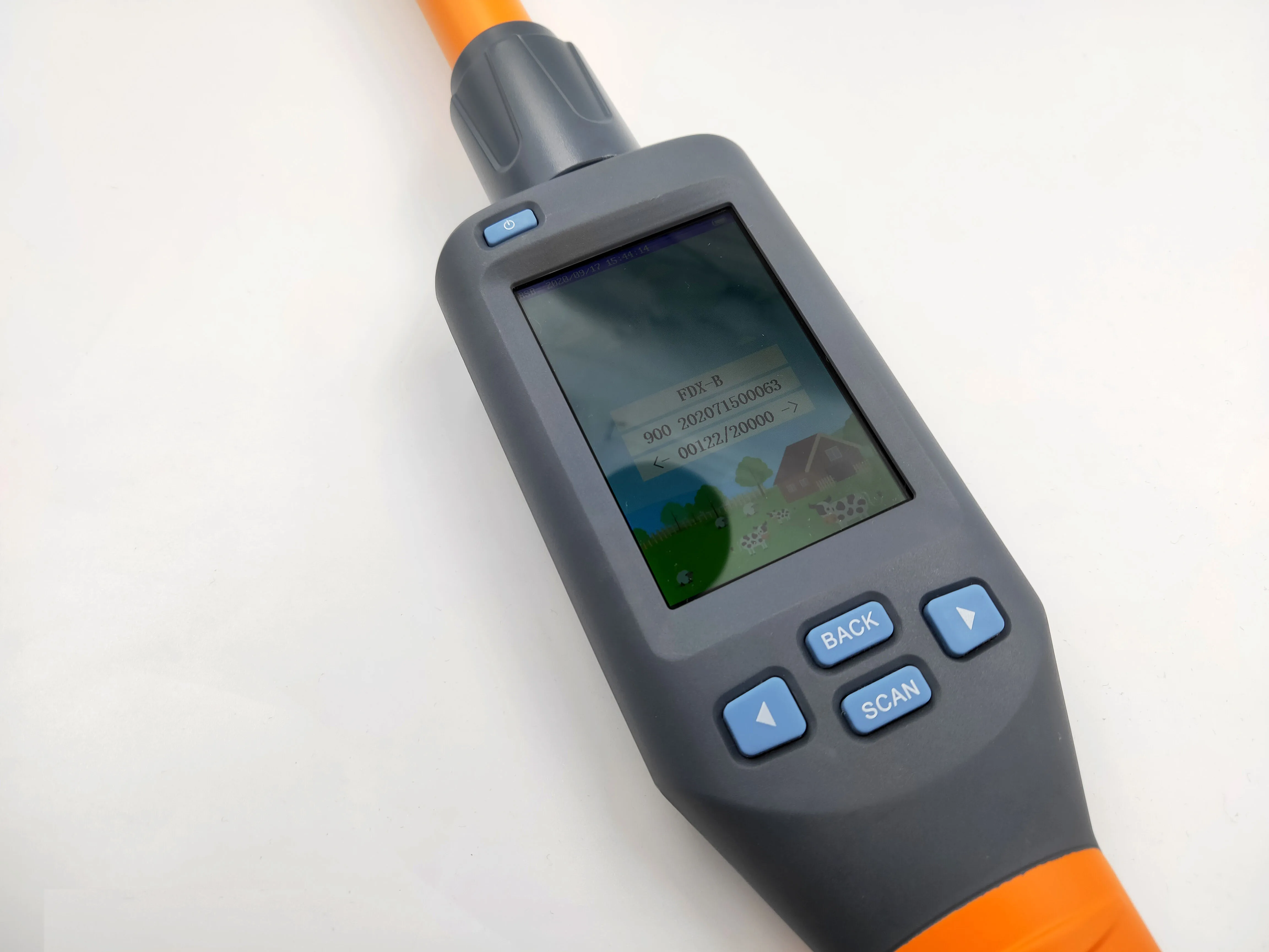 Считыватель ушных бирок с радиочастотной идентификацией животных на большие расстояния карманным считывателем ISO11784/11785 134 2 кГц