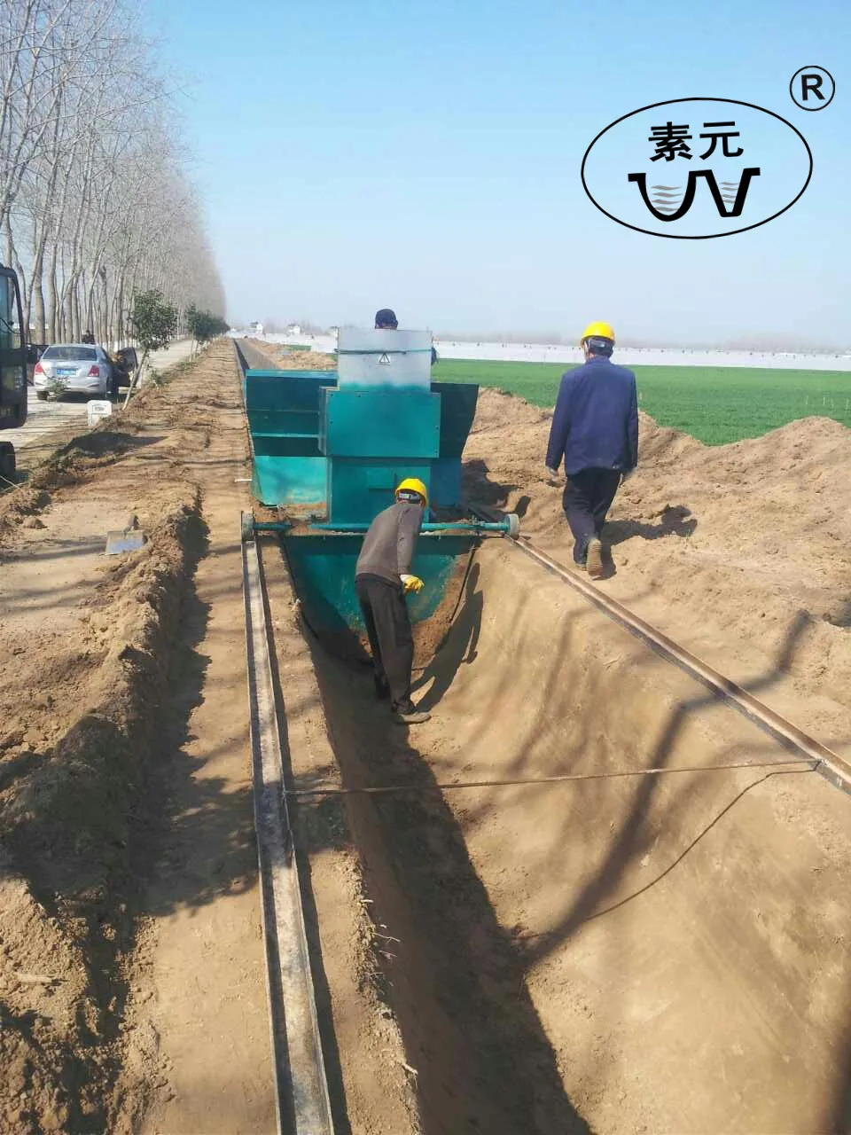 Automatic Ditch Forming Machine Concrete Ditch Lining Water Channel One Time Forming Machine Fast Lining Speed Easy to Operate