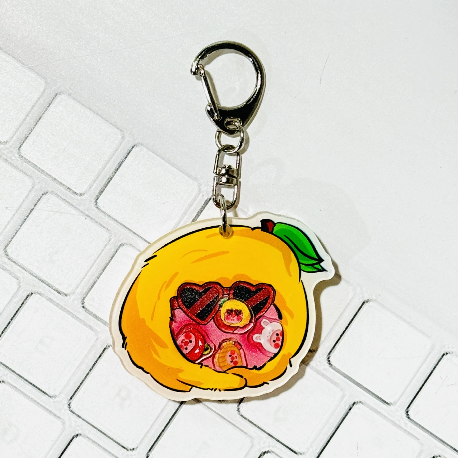 Popular design factory direct sales cartoon cute plastic shaker acrylic keychain custom factory