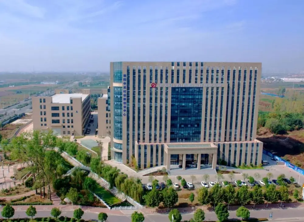 Nanyang Dawn Optics Co., Ltd. 2