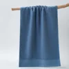 Azul celeste forjado de gran tamaño.