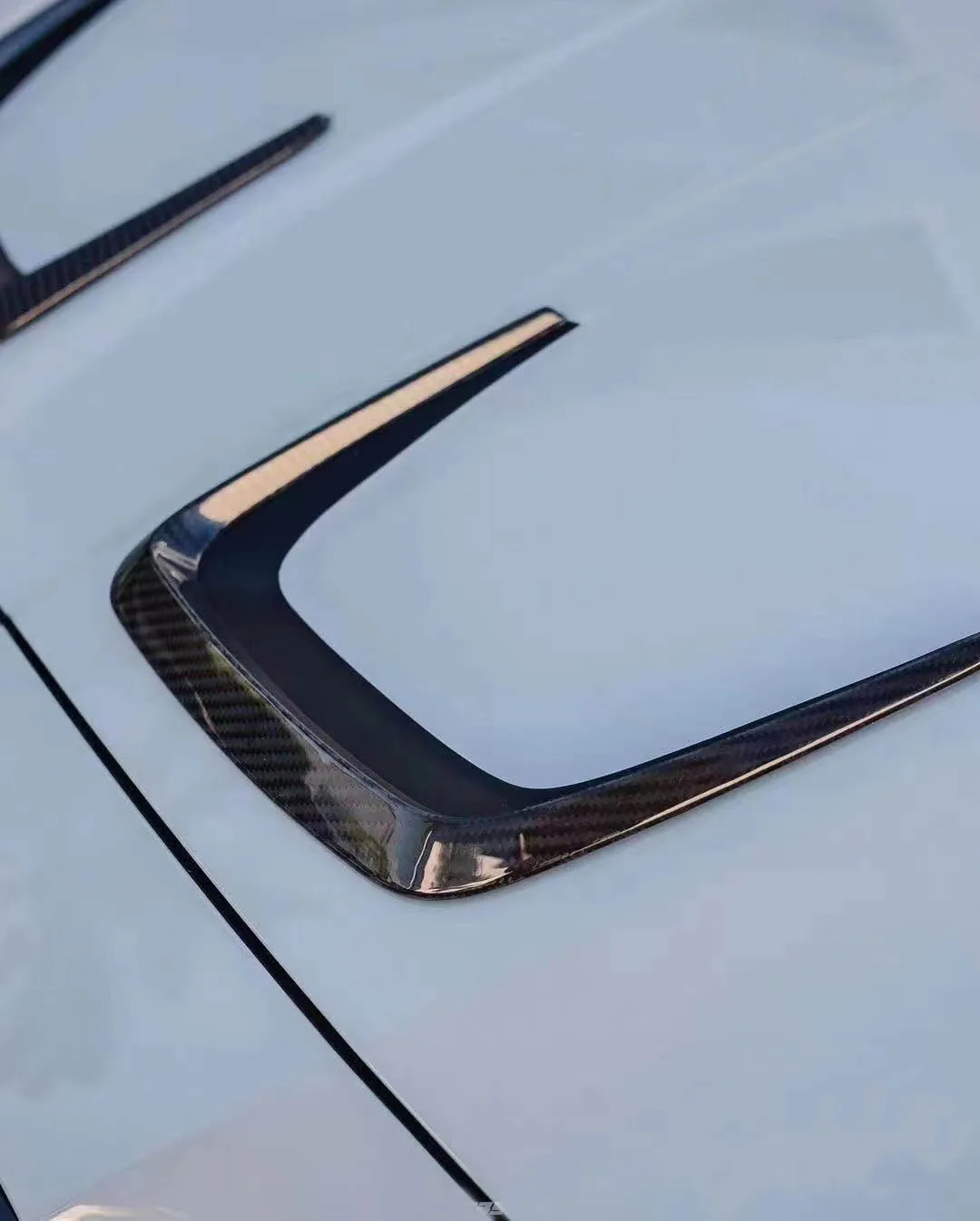 BMW M3/M4 G80/G81/G82/G83 AC STYLE DRY CARBON FIBER HOOD main image 1