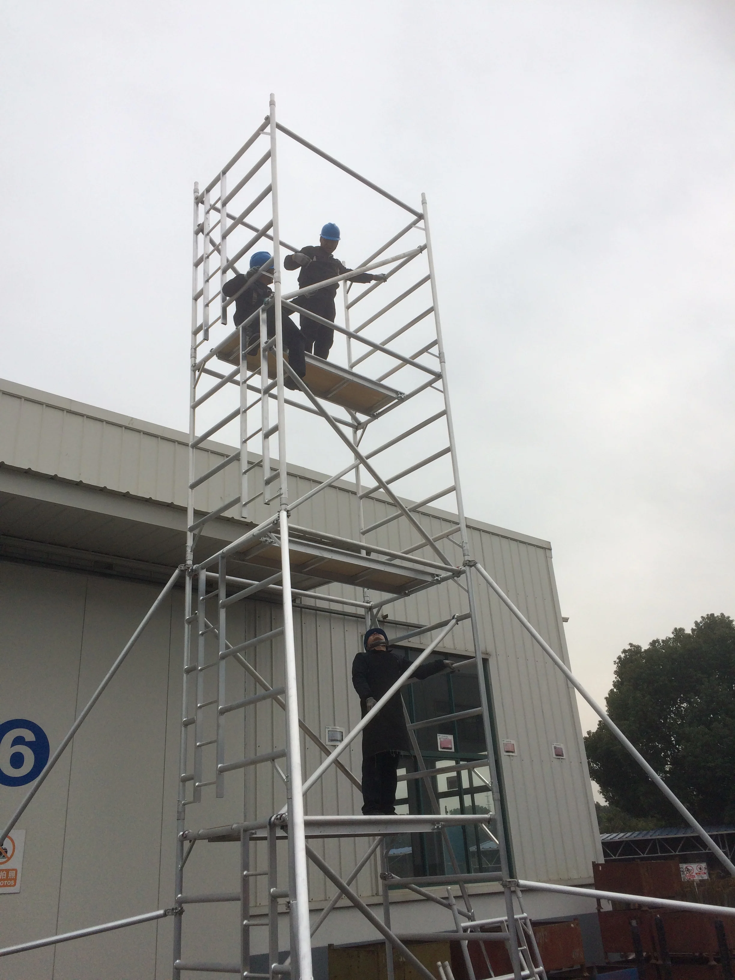 Large and Robust Scaffolding Frame Manufacturers Ladders Aluminium Scaffolding Tower Platform Ladder Working Platform