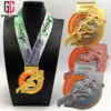 Or mat / argent / bronze
