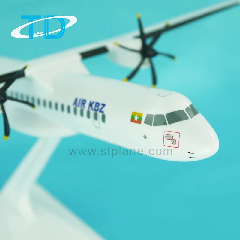 ATR 72-600 モデル 1:100 スケール Skymarks ATR 72-600 Aircraft Caribbean Airlines 1/100 Snap