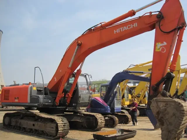 Hitachi 36 Ton Excavator - Reliable Power for Construction