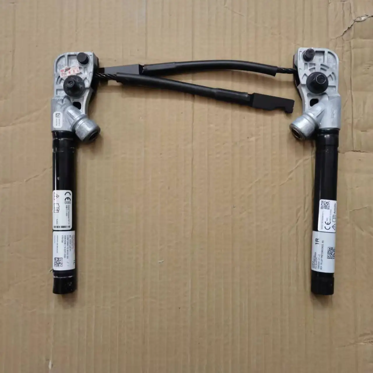 Подходит для Tesla model 3 2021 аксессуары 1090322-01-C 1090324-01-C фиксатор ремня