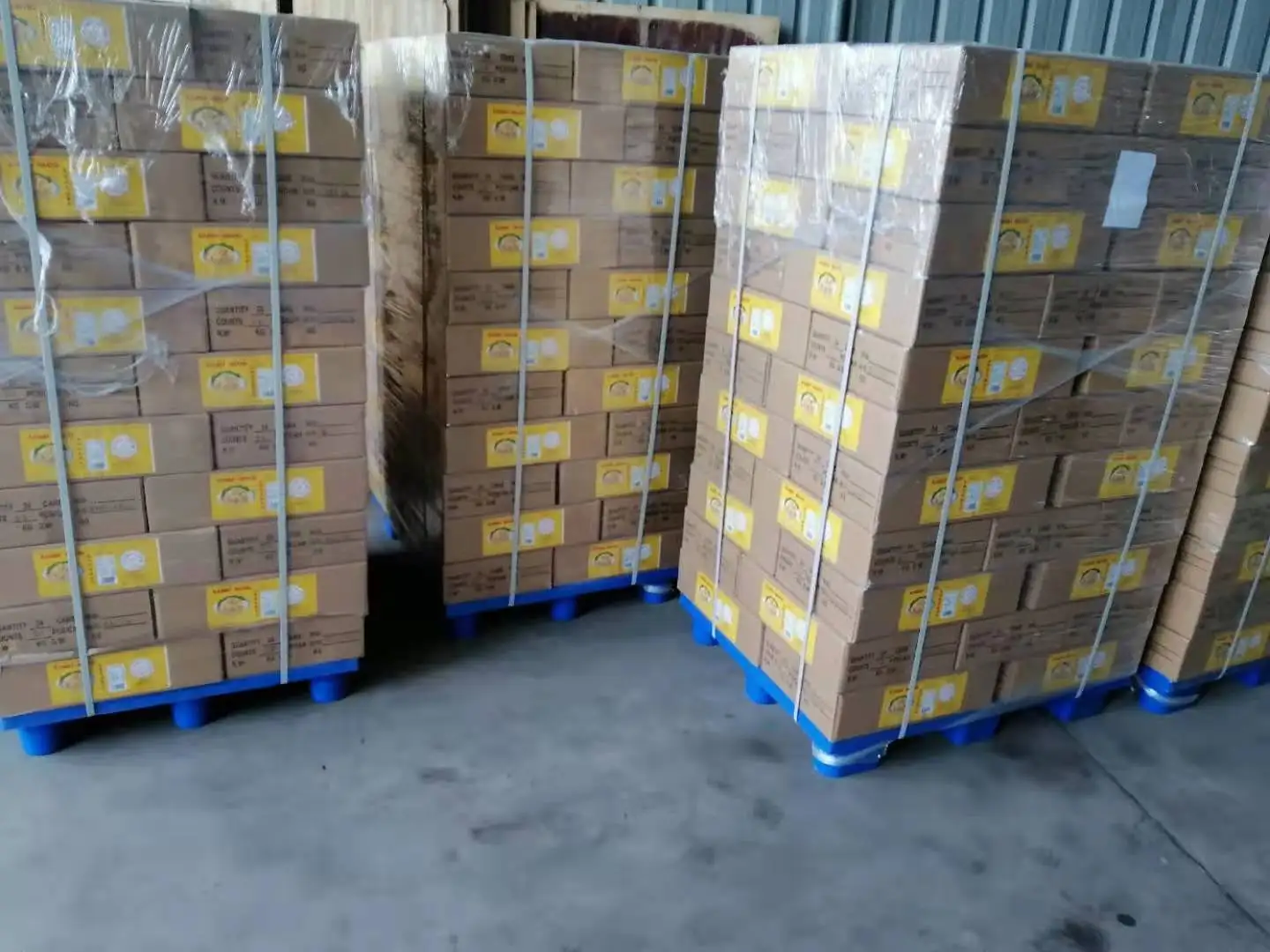 Top Quality Sweet Healthy Fruit With OEM Brand Canned Yellow Peach Halves/Slices Canned Fruit