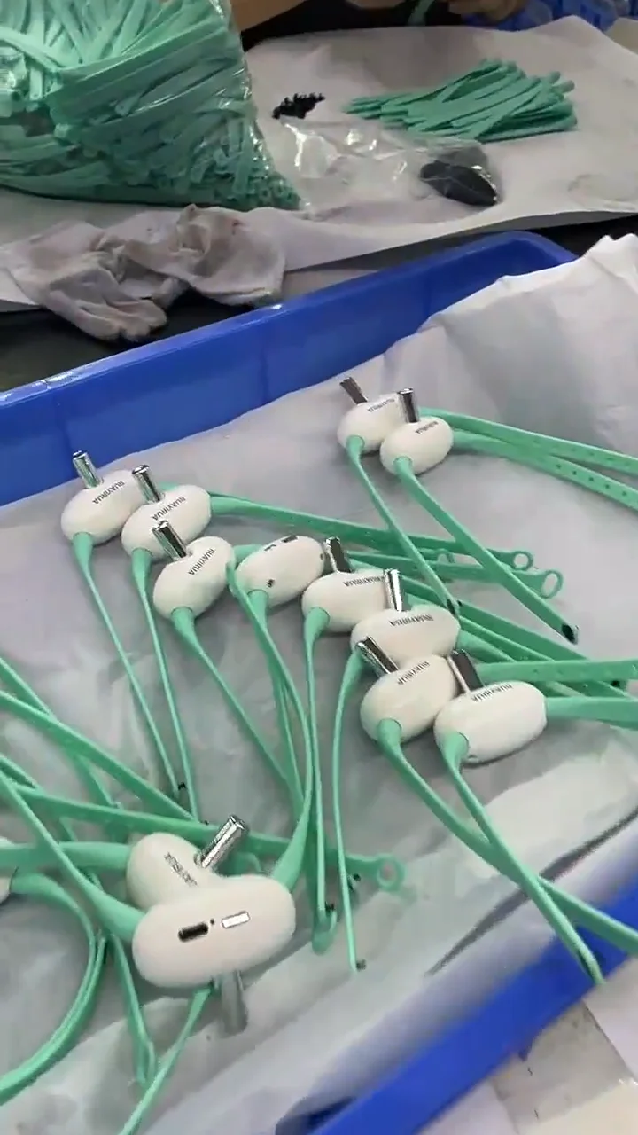 Self Entertainment Rechargeable Interactive Cat Led Laser Pointer