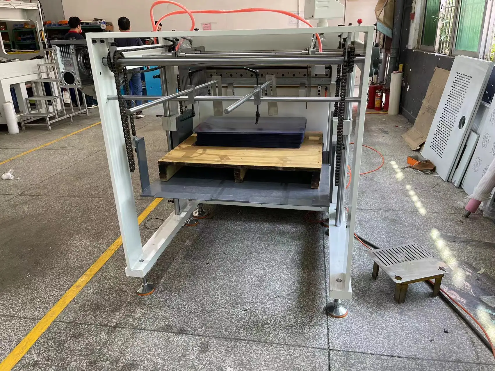Roll Sheet Transparent Plastic Sheet Cutting Machine,clear Roll Plastic Rigid Film Roll to Sheet Flatten and Cutting Machine