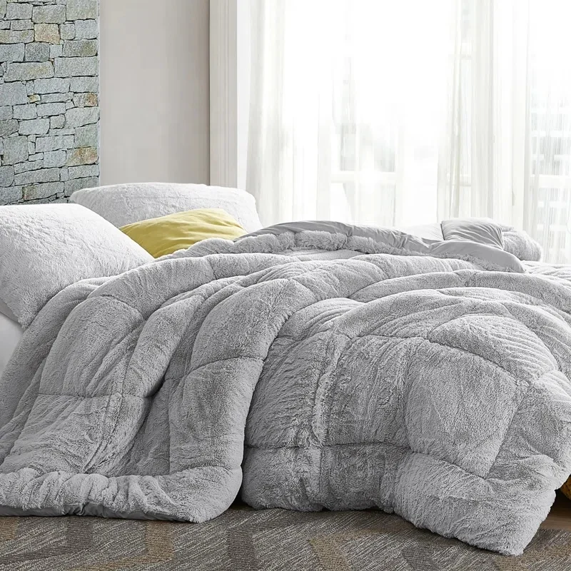 New Arrival Home Use king Size Quilt 3pcs Grey Comfortable Warm Luxury Comforter Set