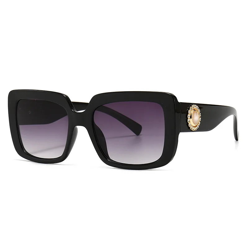 Dropshipping Plastic Fancy Big Frame square Oversized Ladies Diamond Trendy Women Shades Sun Glasses Sunglasses 2021