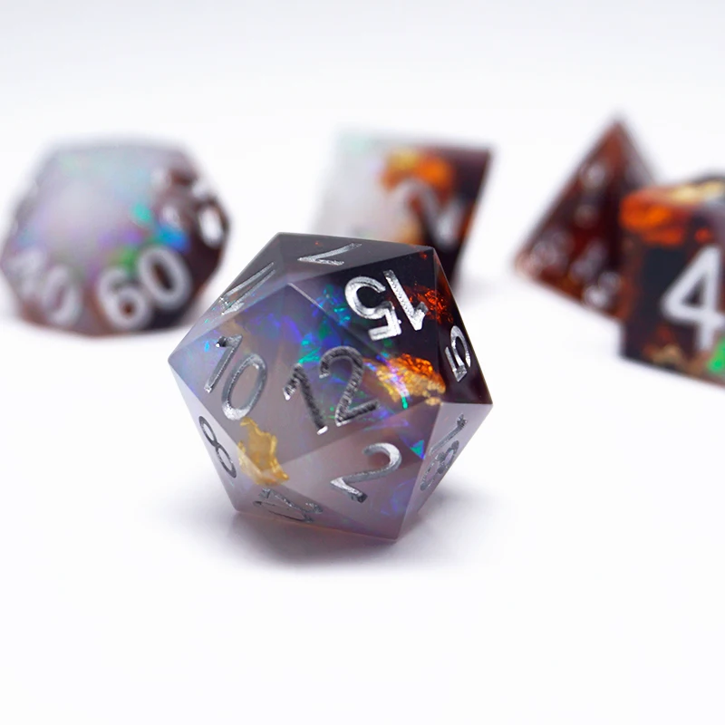 Custom Collectible Sharp Edge Transparent Polyhedral Resin Dice for Dungeons and Dragons Game