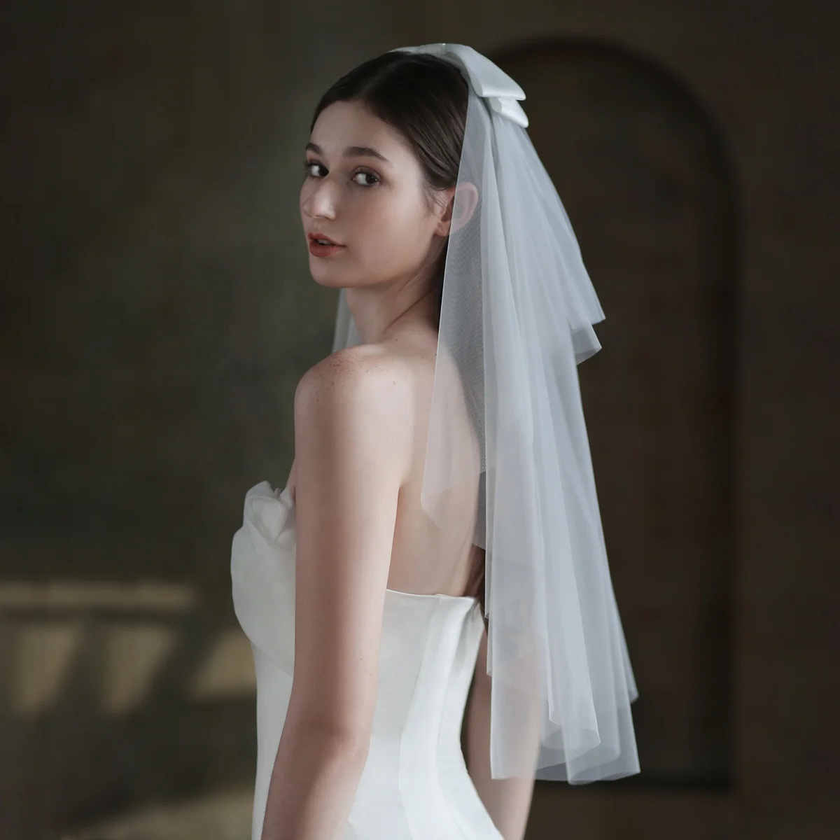 Elegant double layer White short Veil with bow and faux pearls Thea Spot Tulle Bow Veil by TH&TH | Elegant Bridal Veil – TH  main image 4