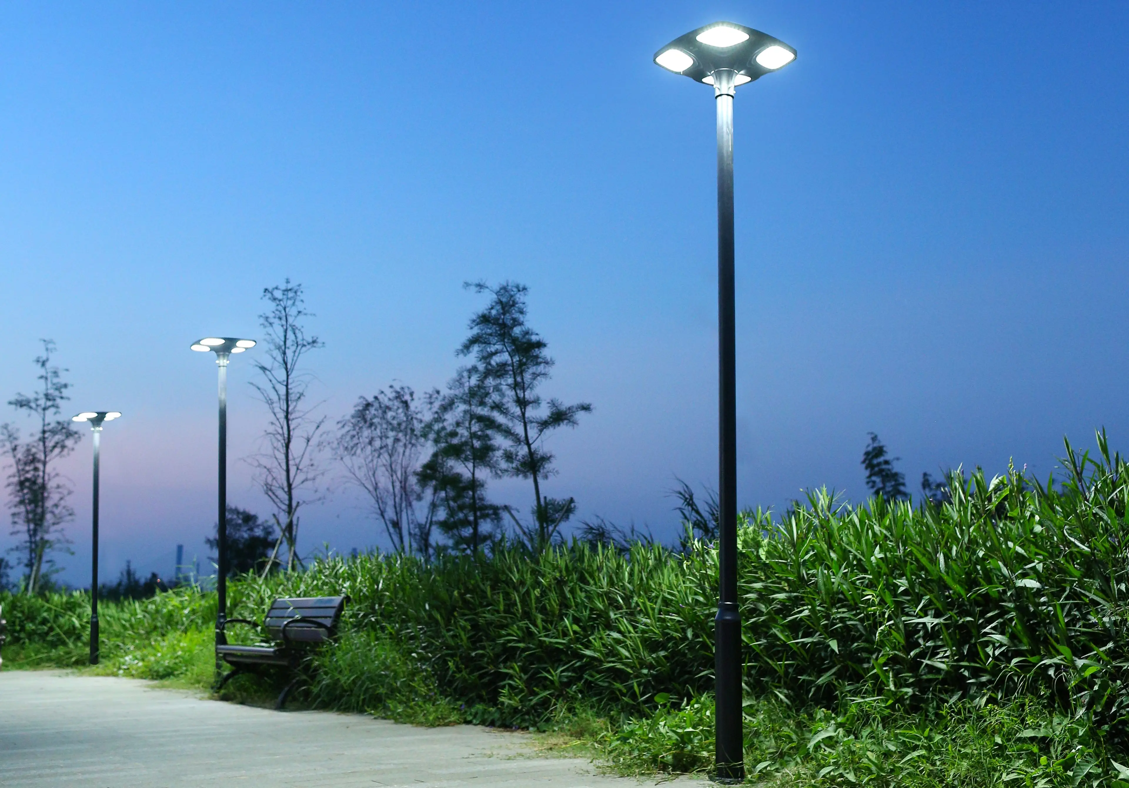 Solar Garden Lights Waterproof LED Solar Light Garden Path Landscape Park Lights factory